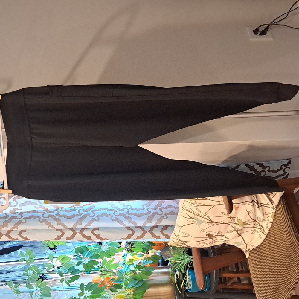 NWT Women's black joggers 32° Heat Size S - Picture 4 of 8